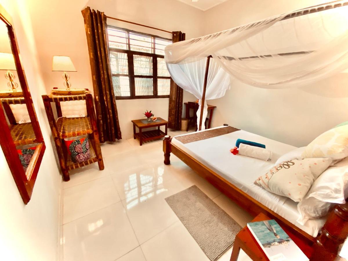 Villa Orchid Beach Guest House Bwejuu Exterior photo